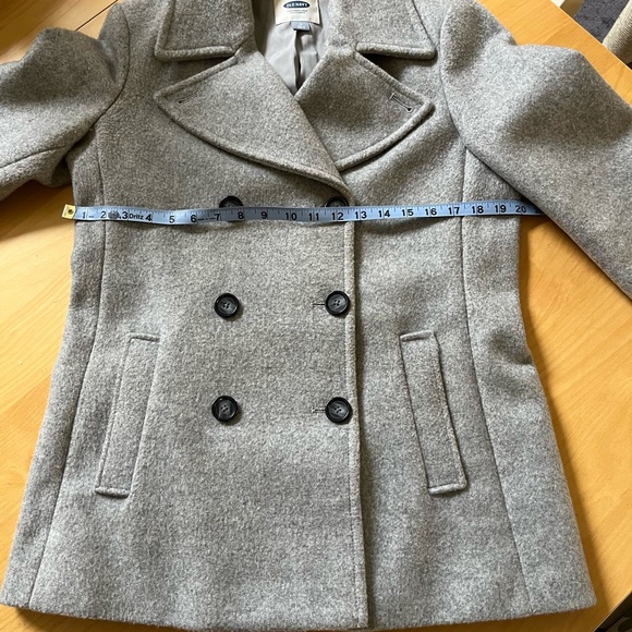 Gray Pea Coat size medium - Picture 6 of 8